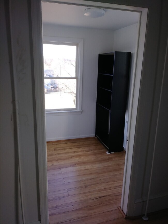 Building Photo - 609 Chestnut St