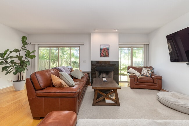 Building Photo - 152 Finstad Dr