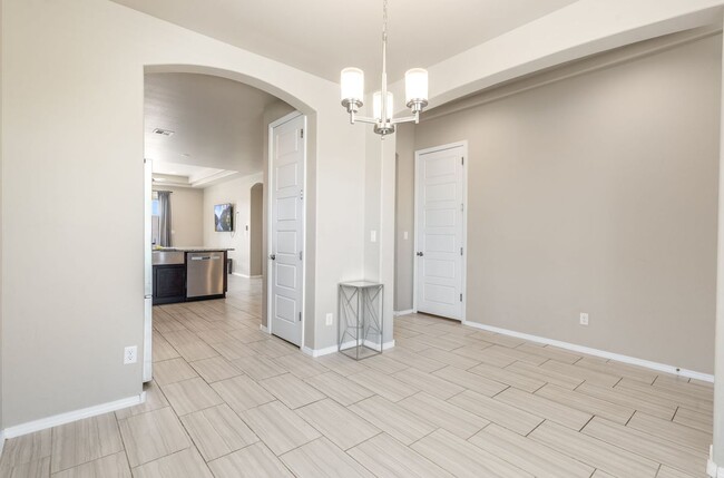 Building Photo - 2313 Melon Ridge Loop NE