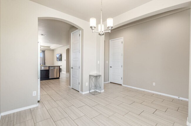 Foto del edificio - 2313 Melon Ridge Loop NE