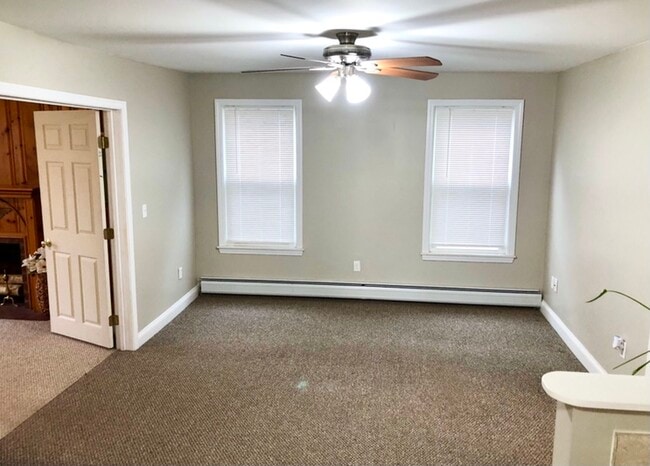 Building Photo - 142 Washington St