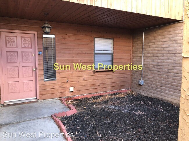 Building Photo - 3 br, 2.5 bath House - 1076 E. Navajo