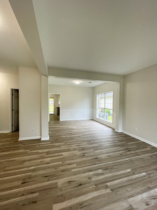 Foto del edificio - 6062 Forest Lakes Cove