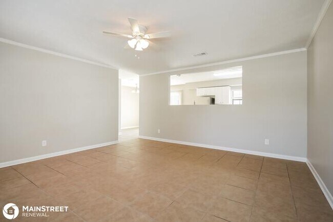 5801 Tempest St, Jacksonville, FL 32244 - 4