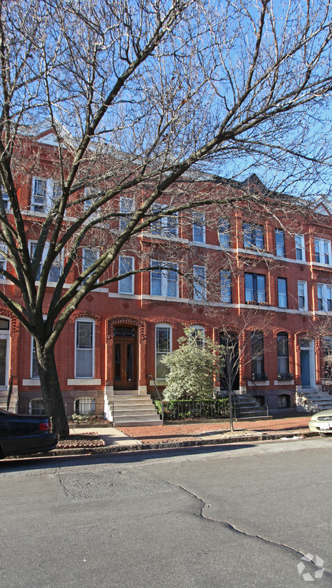 Foto del edificio - 1806 Bolton St