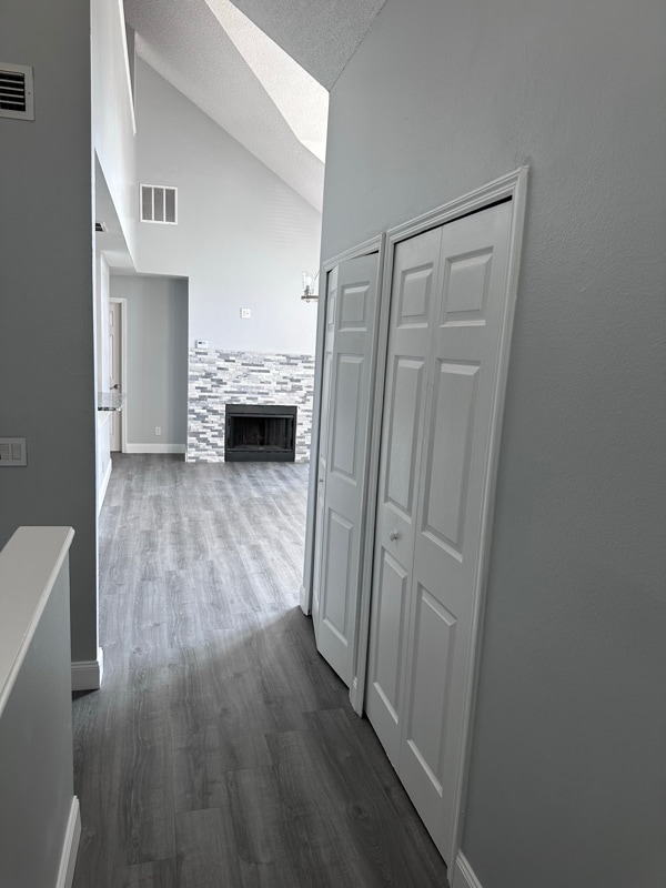 Building Photo - 5998 Westgate Dr