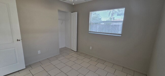 Foto del edificio - 2/1 Home in suberb location, pet friendly!