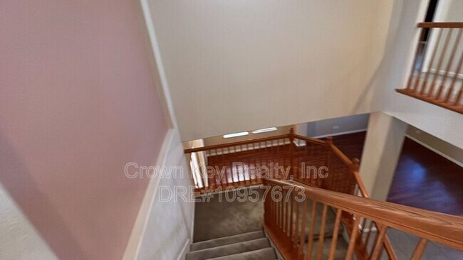 Building Photo - 4363 Lindsey Ln