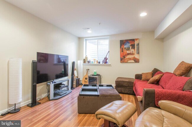 Foto del edificio - 1704 S 4th St