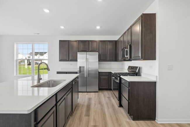 Foto del edificio - 1325 Fawnlily Cir