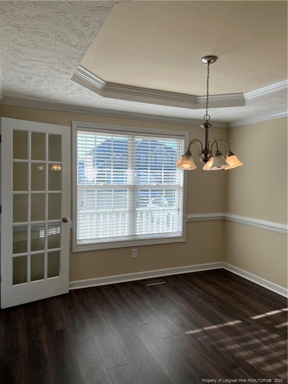 Building Photo - 1520 Thoroughbred Trail
