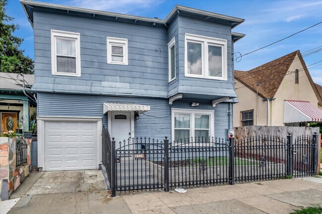 Building Photo - 2019 45th Ave