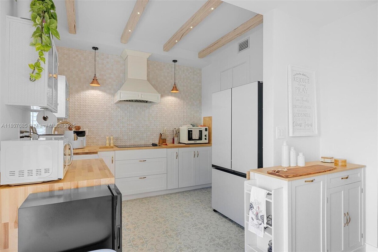 Foto principal - 7469 NW 179th St