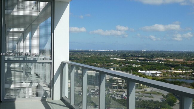Building Photo - 2000 Metropica Wy