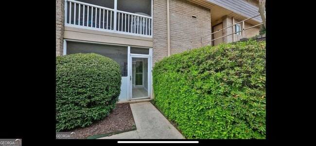 Building Photo - 346 Carpenter Dr NE