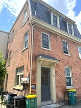 Building Photo - 284 Lincoln Way W