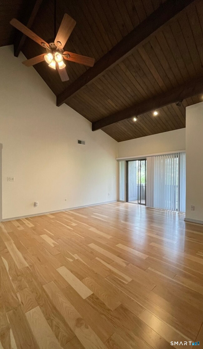 Foto del edificio - 14b Algonquin Ln