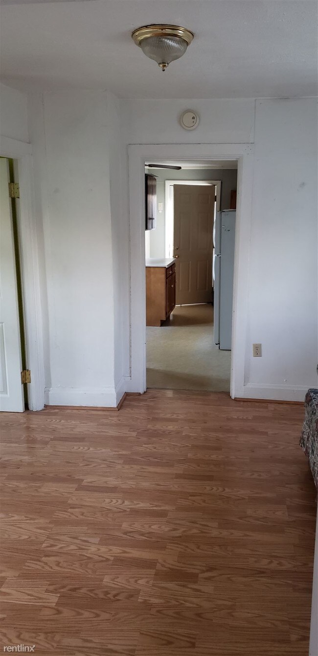 Foto del edificio - 1 br, 1 bath Apartment - 617 43rd St