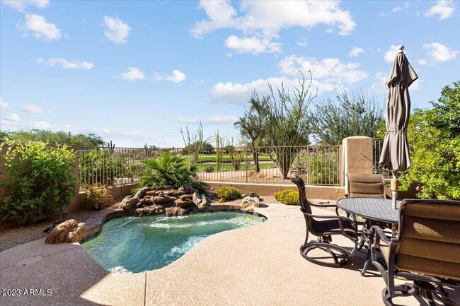 Foto del edificio - 9670 E Chuckwagon Ln