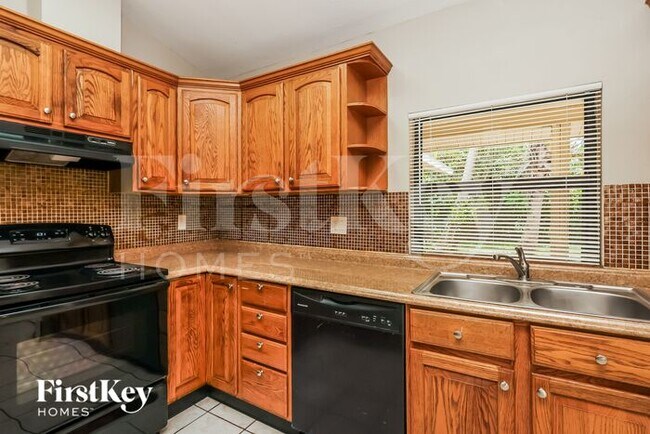 Foto del edificio - 17365 Homewood Rd