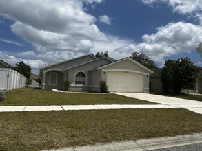 Building Photo - 939 Lejay St