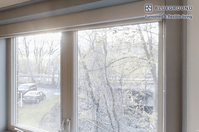 Building Photo - 735 Truman Pkwy