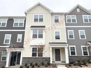 Building Photo - 1442 Jay Rd