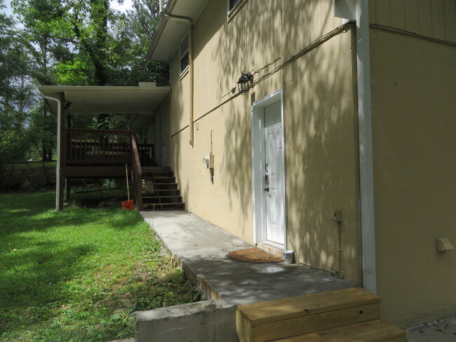 back entrance - 3755 Cedar Hurst Way