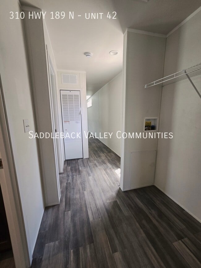 Foto del edificio - 310 HWY 189