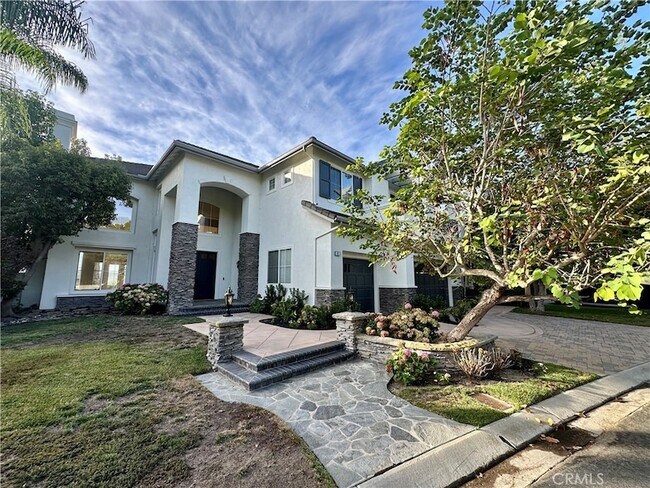 Foto del edificio - 8 Danville Ln