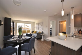 Building Photo - Wellesley Court Building Photo - Wellesley Court