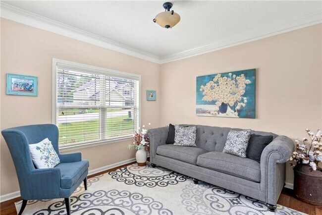 Foto del edificio - Single Family in Donahue Ridge
