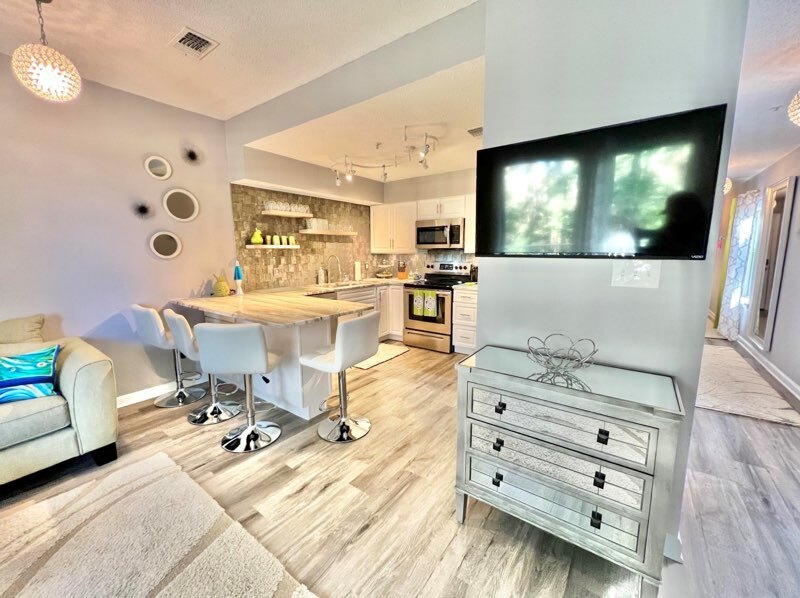 Full Kitchen View - 200 Sandestin Ln