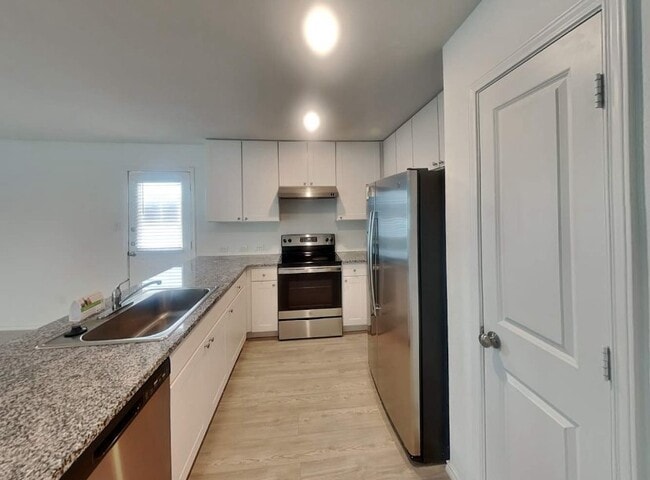 Building Photo - 113 Parish Ln