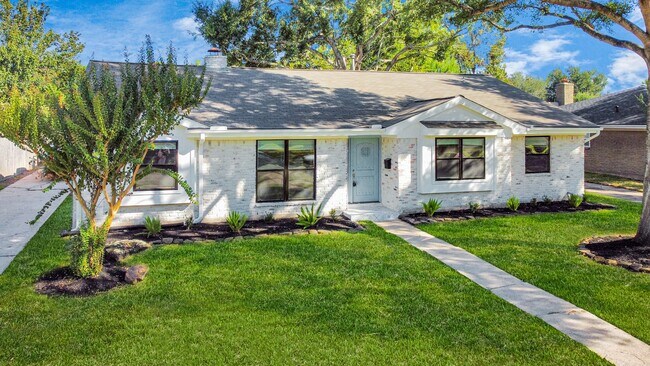 Foto del edificio - 5914 Warm Springs Rd