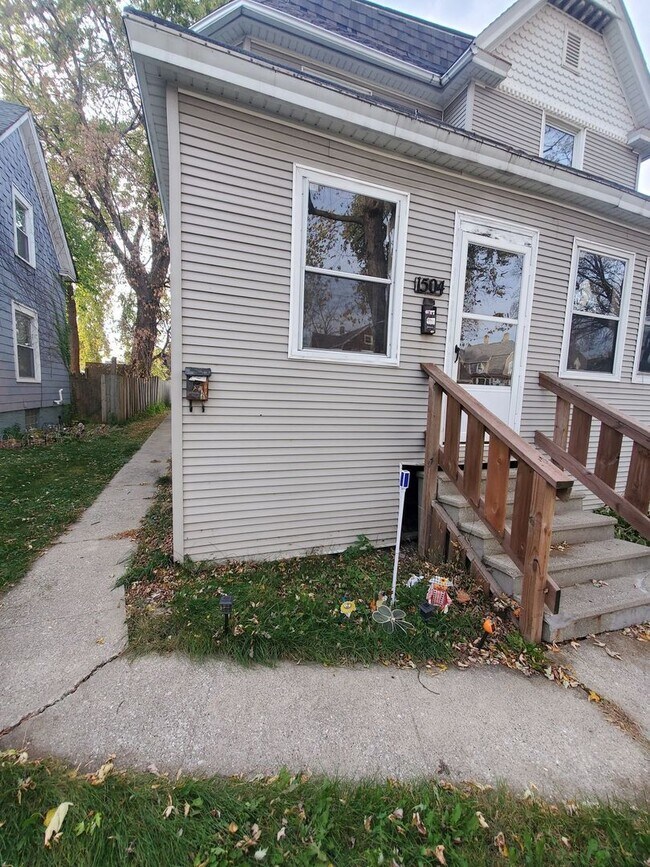 Foto del edificio - 1504 Owen Ave