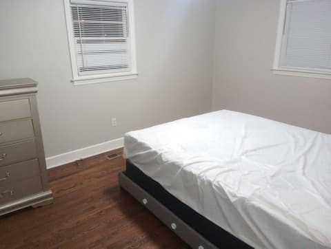 Foto del edificio - 405 E 14th St