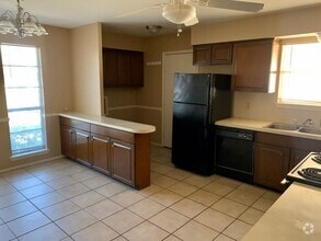 Building Photo - 715 Rambler Dr