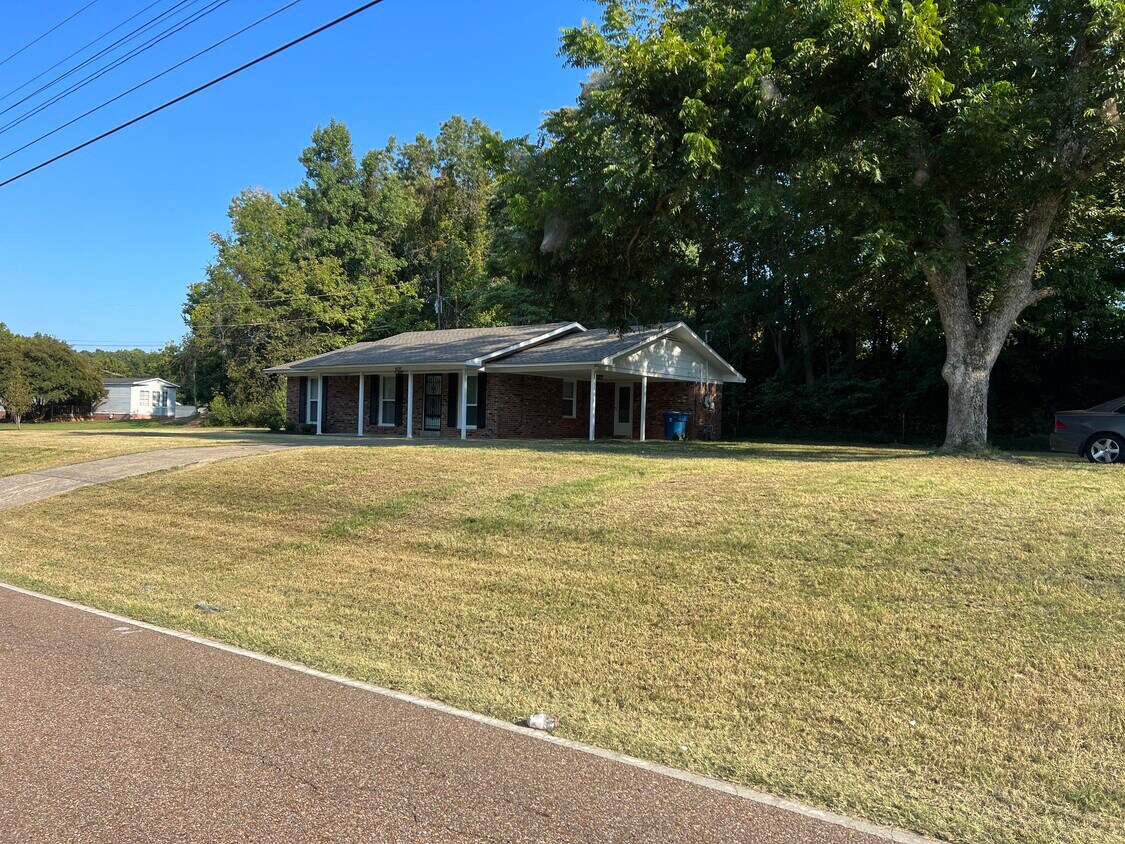 10707 Holly Grove Rd, Brighton, TN 38011 House Rental in Brighton, TN