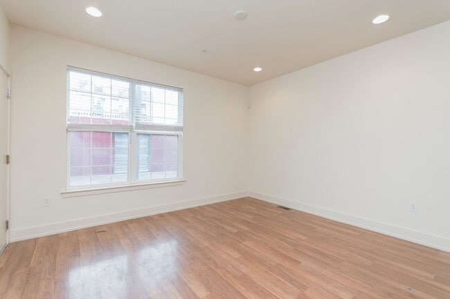 Photo - 1904 N Marshall St Apartment