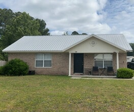 Building Photo - 759 Melissa Dr