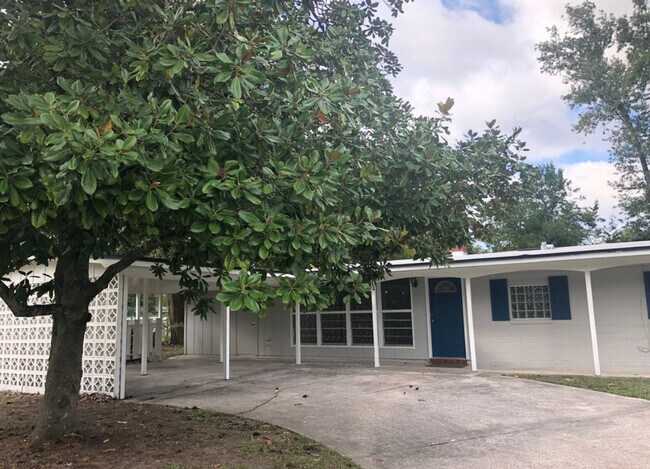 Building Photo - 527 Baisden Rd