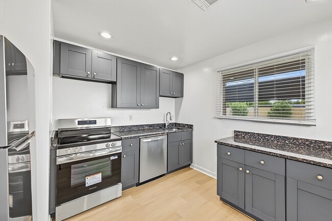 Building Photo - 3007 N 22nd St