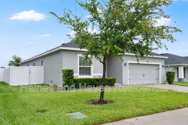 Building Photo - 712 Daphne Dr