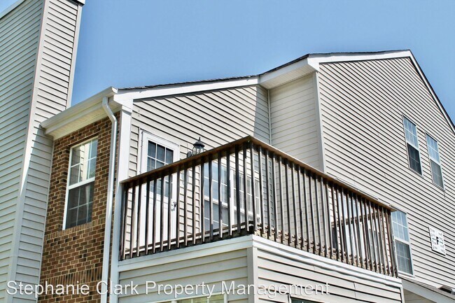 Building Photo - 2 br, 1 bath House - 1020 Villas Court