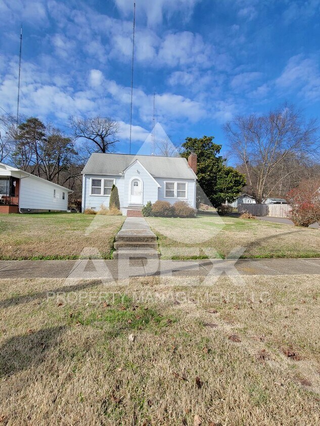 Foto principal - Craftsman Style 2 Bd 1- Ba Single Family H...