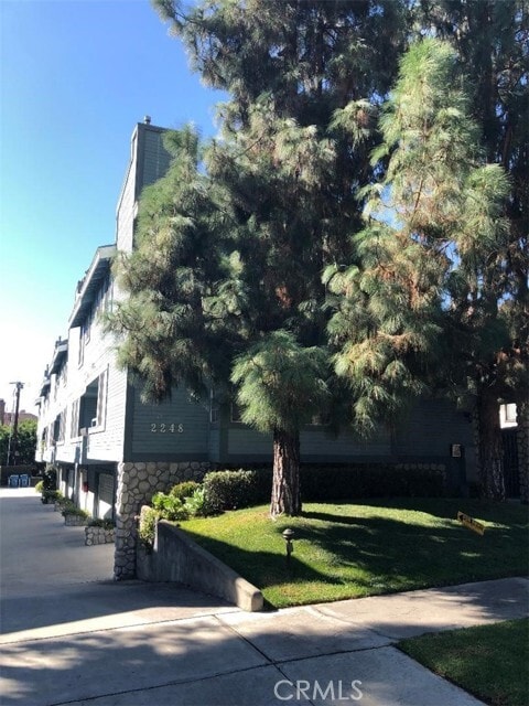 Foto del edificio - 2248 Del Mar Rd