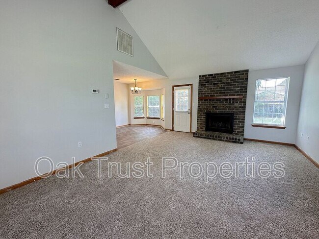 Foto del edificio - 7643 Buck Pond Rd
