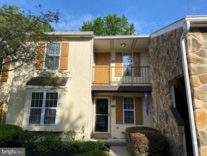 Building Photo - 294 Valley Stream Ln