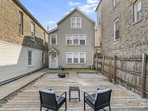 Building Photo - 2227 W Cullerton St